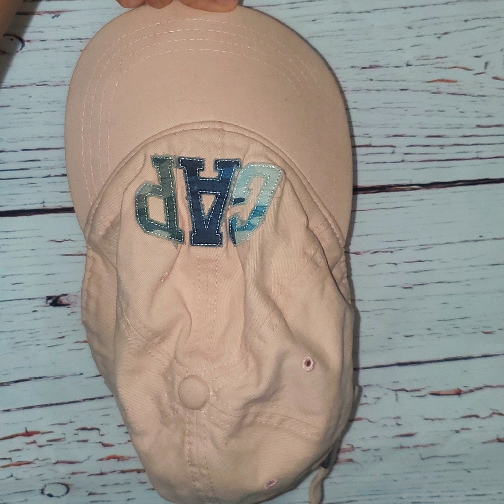 GAP pink hat